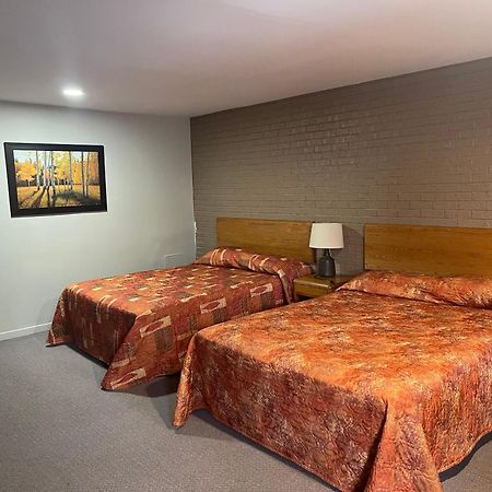 Auberge L'Etape مونت لوريل الغرفة الصورة